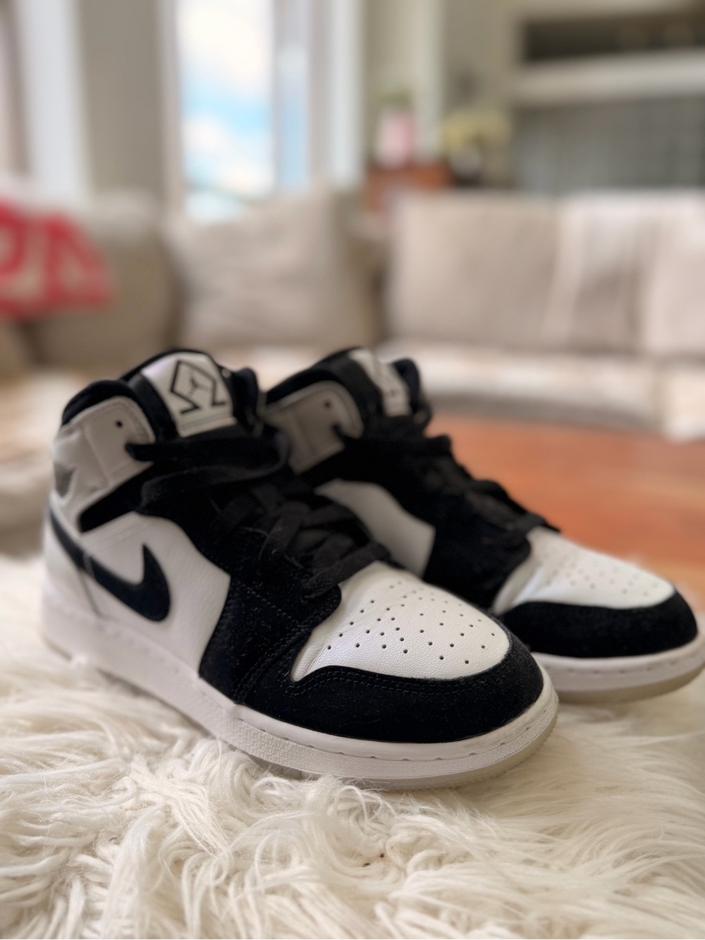 Air Jordan 1 Mid Diamond SE sneakers